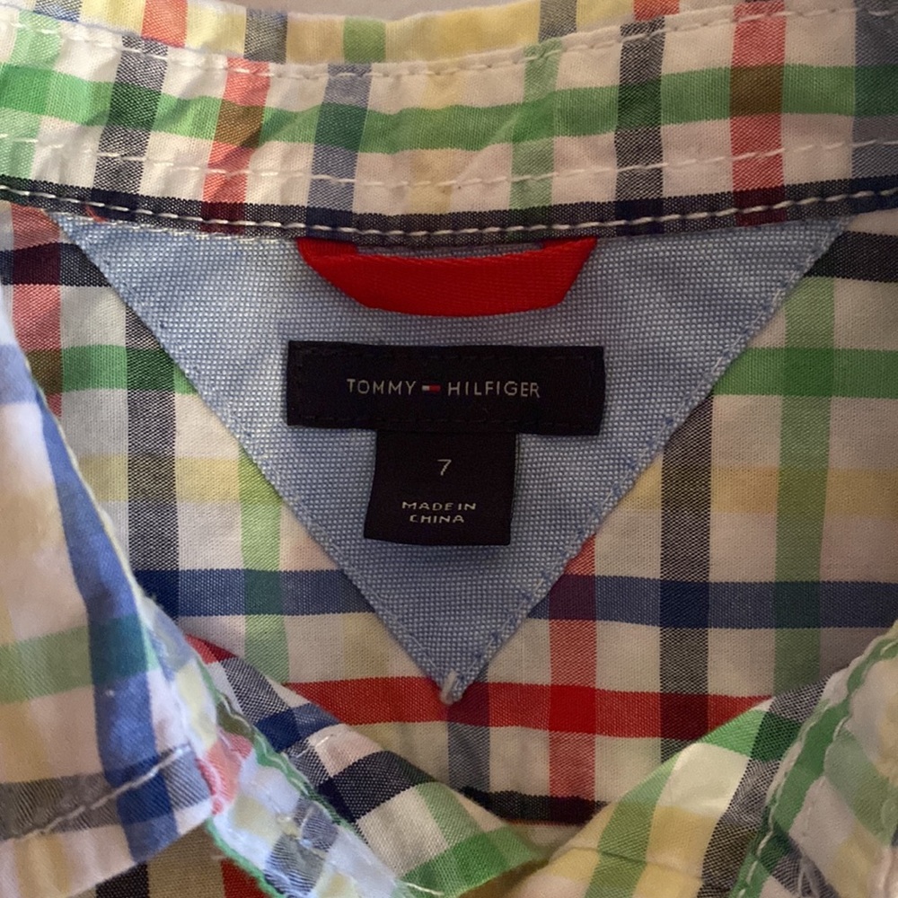 Button down shirts - Picture 2 of 3